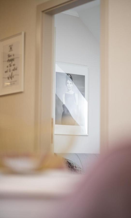 Monarchia Apartman Pearl Mosonmagyaróvár Zewnętrze zdjęcie